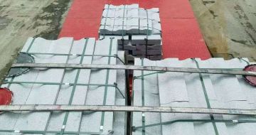 乌鲁木齐 芝麻白仿形加直形路沿石出货日常