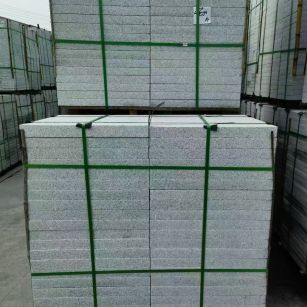 乌鲁木齐 芝麻白火烧，园林广场市政工程地铺石，1.8~5.0厚均有现货