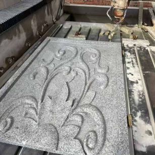 乌鲁木齐 白麻别墅干挂雕花板