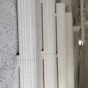 乌鲁木齐 花岗岩厂家带你看白麻花岗岩门楼大柱柱皮