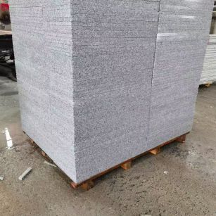 乌鲁木齐 芝麻白火烧面1.8厚300*600地铺石，尺寸标准，厚薄均匀