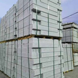 乌鲁木齐 芝麻白花岗岩路沿石，路缘石，路肩石，道牙，立缘石，马路牙子，街沿石，侧石等