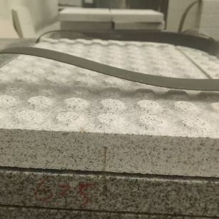 乌鲁木齐 芝麻白花岗岩6.0公分荔枝面五轴加工雕刻盲点