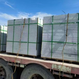 乌鲁木齐 芝麻白花岗岩地铺石装车日常