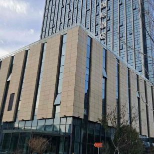 乌鲁木齐 黄金麻花岗岩外墙干挂