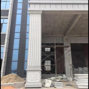 乌鲁木齐 芝麻白光面花岗岩门楼大柱（罗马柱）配雕花底座