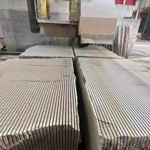 乌鲁木齐 车间生产日常，黄金麻白麻花岗岩