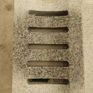 乌鲁木齐 芝麻白拉丝面花岗岩U型开槽排水槽