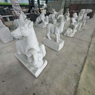 乌鲁木齐 芝麻白花岗岩造型立体雕刻——十二生肖