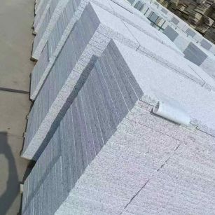 乌鲁木齐 白麻荔枝面花岗岩地铺石