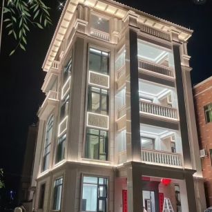 乌鲁木齐 芝麻白花岗岩别墅外墙夜间效果