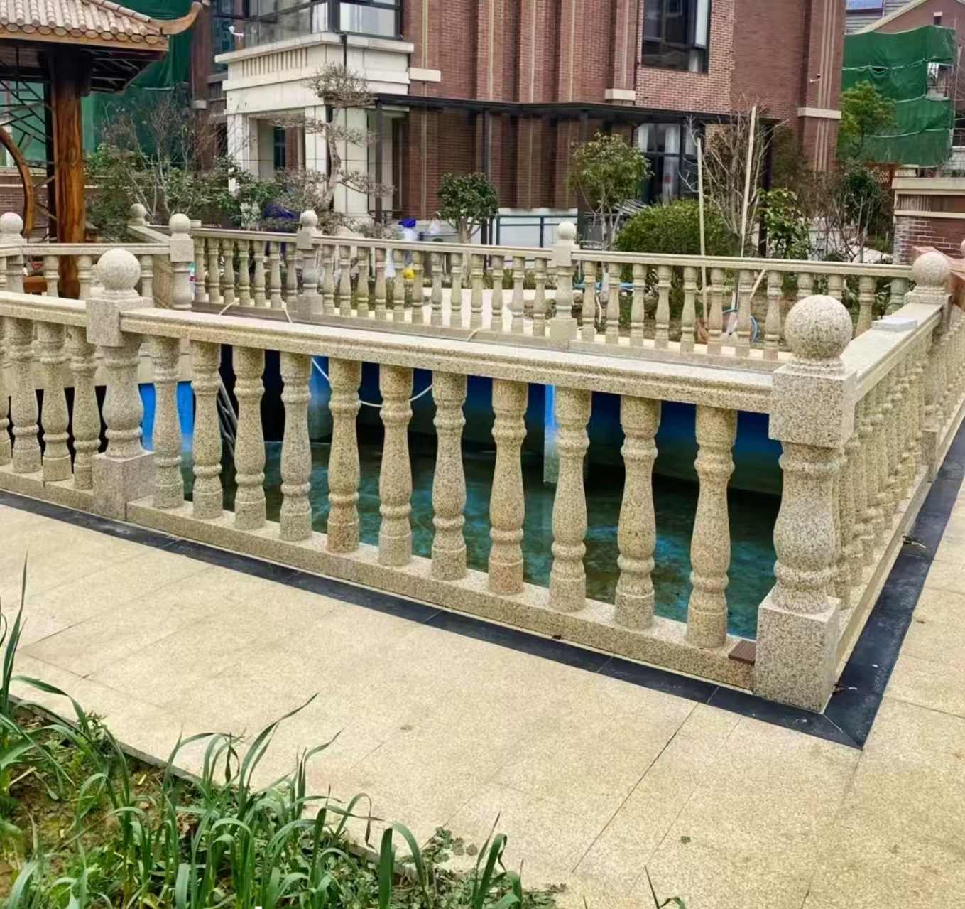 乌鲁木齐黄金麻花岗岩石材栏杆，扶手，将军柱，花瓶柱