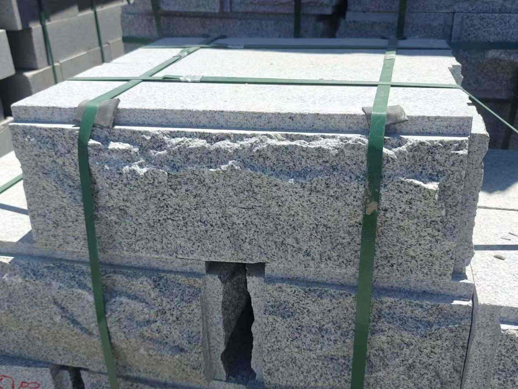 乌鲁木齐 芝麻白花岗岩自然面成品