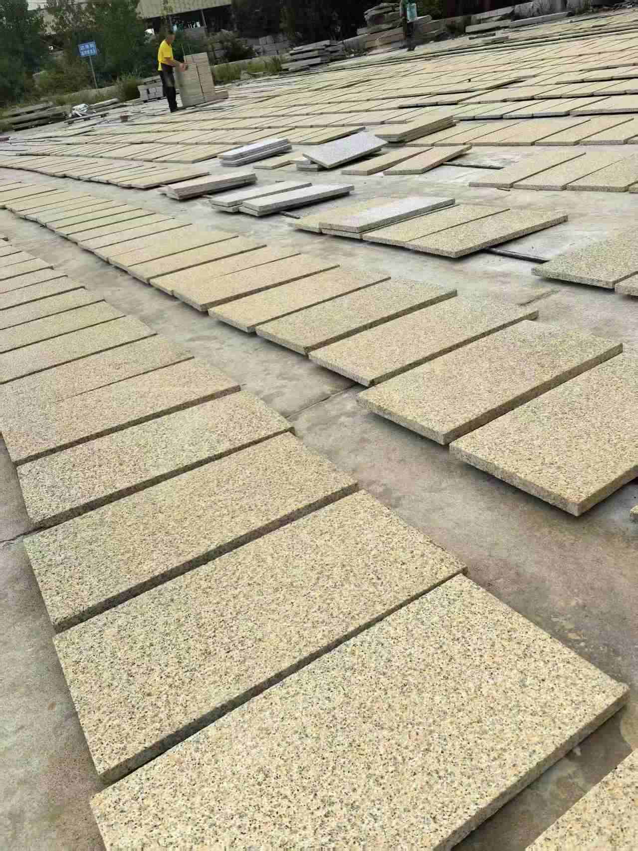 乌鲁木齐 黄金麻荔枝地铺石面排板