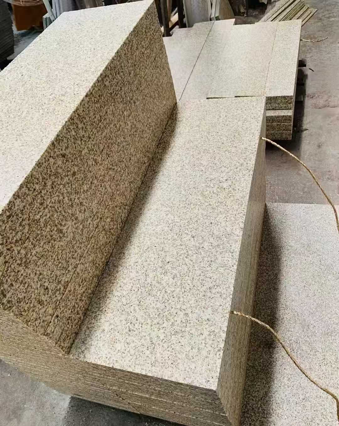 乌鲁木齐 黄金麻荔枝面外墙干挂成品