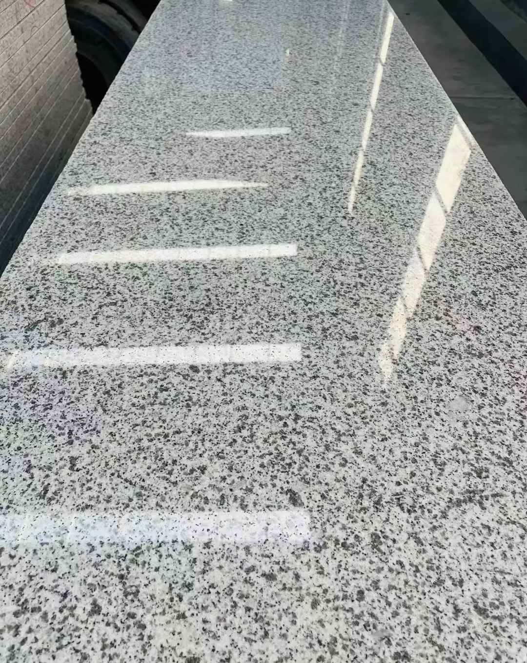 乌鲁木齐 白麻花岗岩光面毛板