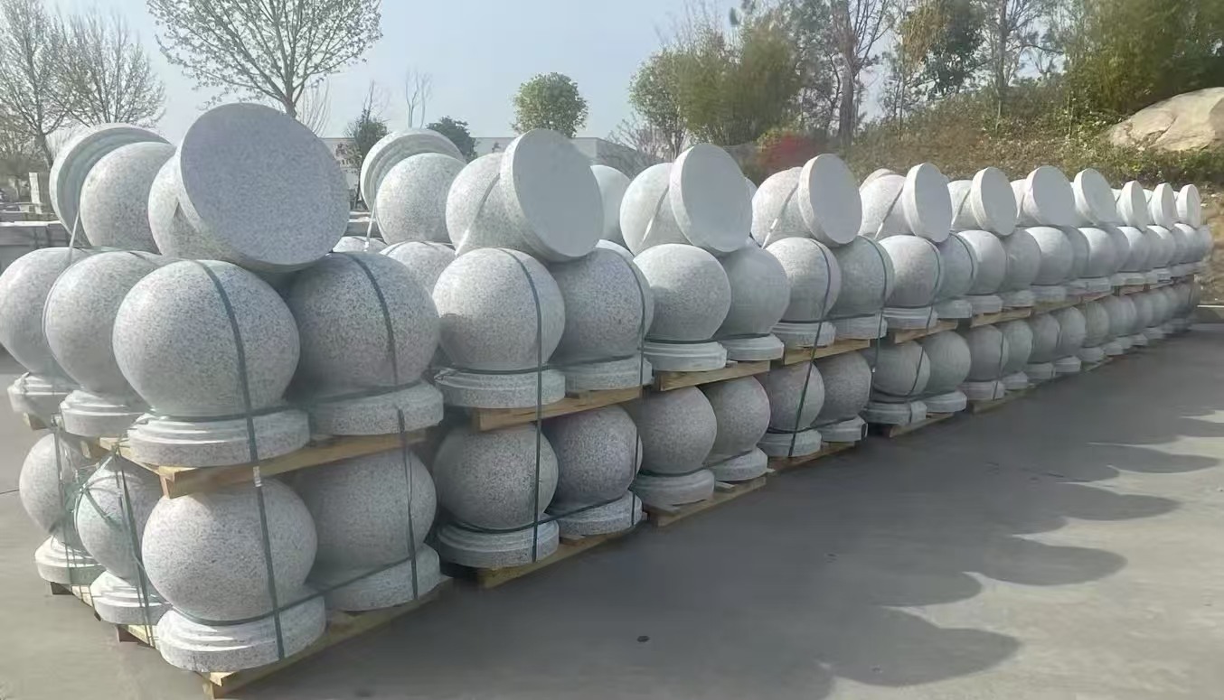 乌鲁木齐 白麻花岗岩石材圆球，石球，挡车球，隔离球，景观石球，风水球等