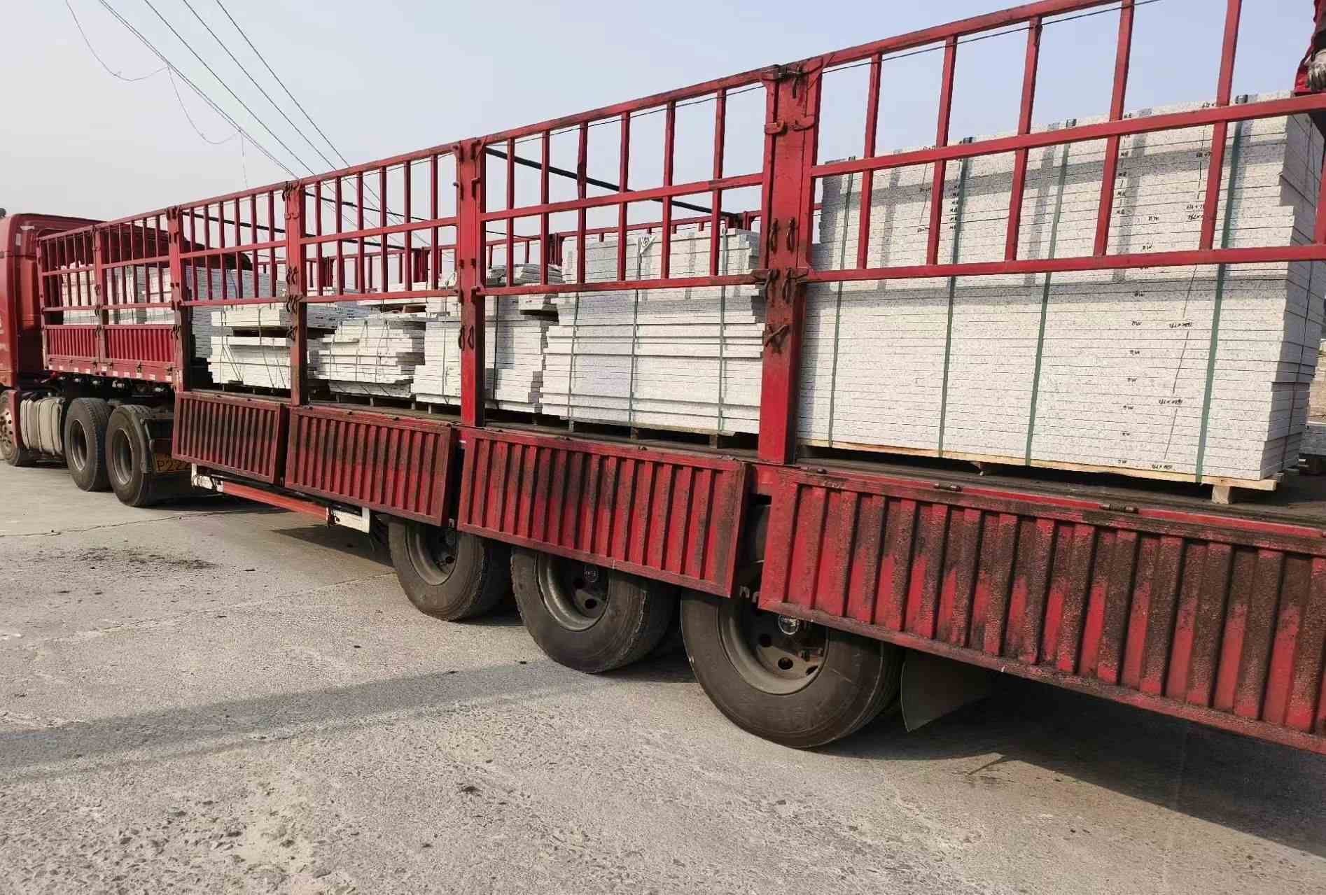 乌鲁木齐 白麻荔枝面外墙干挂，工厂装车日常