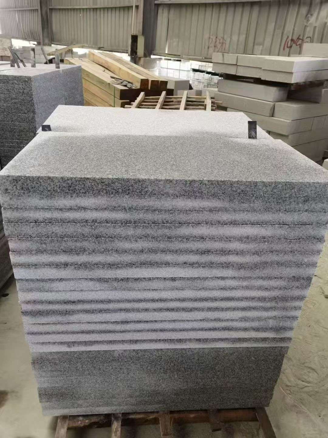 乌鲁木齐 芝麻白5公分火烧地铺成品，900*400，规格可定制